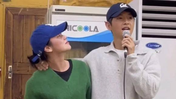 song joong ki, jeon yeo bin, song hye kyo, sao hàn 