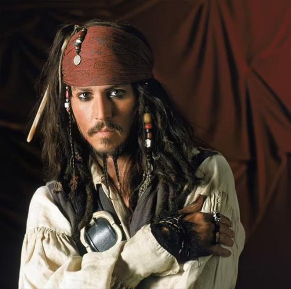 Johnny Depp , Thuyền trưởng Jack Sparrow, YouTuber Kori 