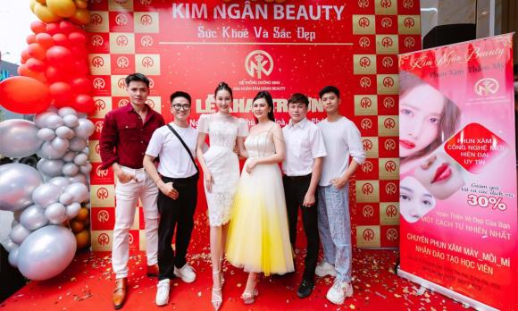 ca sĩ Kim Ngân,sao Việt