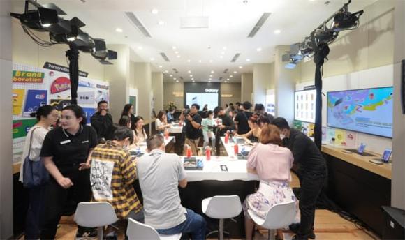 Cửa hàng Trải Nghiệm Samsung, Cá nhân hóa cùng Galaxy, tra cứu Nhân số học