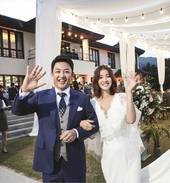 Jun Ji-hyun, Claudia Kim, Han Chae-young, Lee Si-young và Shin Joo-ah, dàn diễn viên lấy chồng siêu giàu