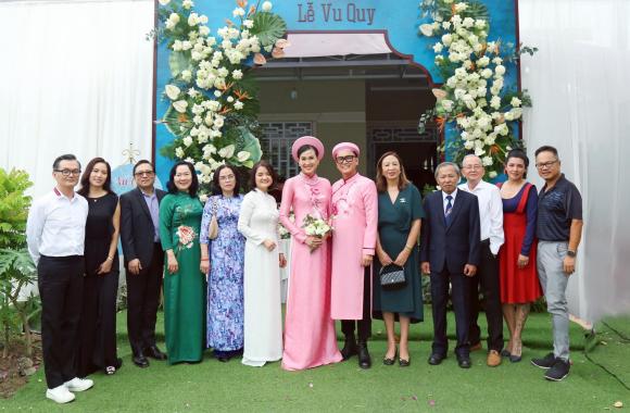 hoa hậu Dương Mỹ Linh, sao Việt