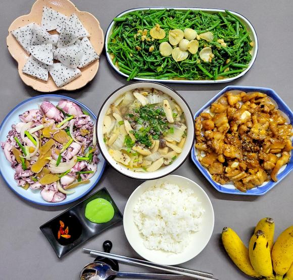mâm cơm, mâm cơm nấu cho con, món ngon 