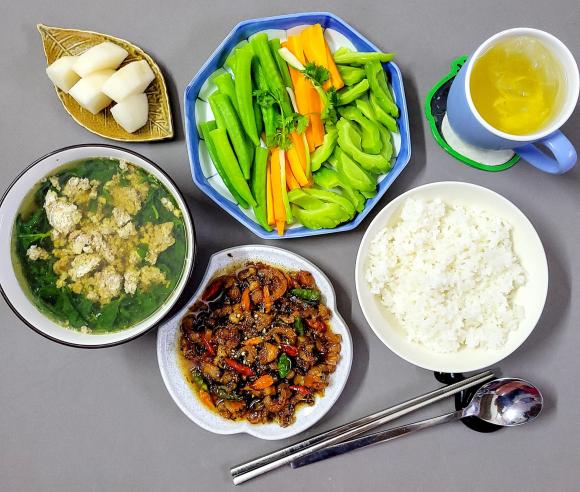 mâm cơm, mâm cơm nấu cho con, món ngon 