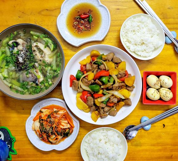 mâm cơm, mâm cơm nấu cho con, món ngon 