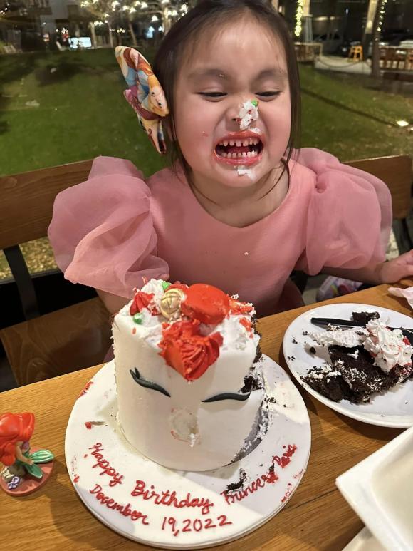 ca sĩ Y Phụng, sao Việt