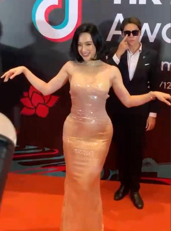 diễn viên Angela Phương Trinh, sao Việt