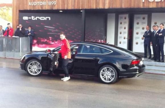Messi, siêu xe, cầu thủ đi xe gì, siêu xe của cầu thủ, Audi 