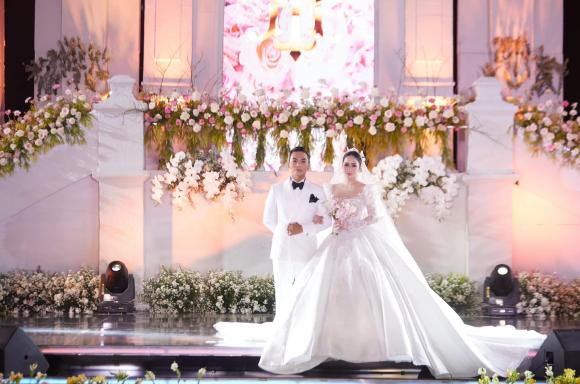 kiện tướng dancesport Khánh Thi,vu cong phan hien,sao Việt