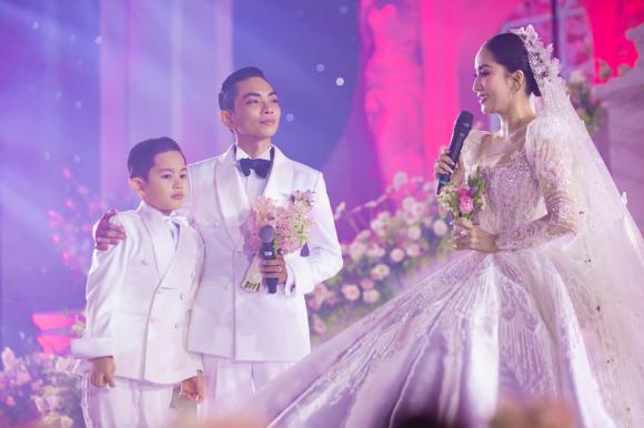 kiện tướng dancesport Khánh Thi,vu cong phan hien,sao Việt