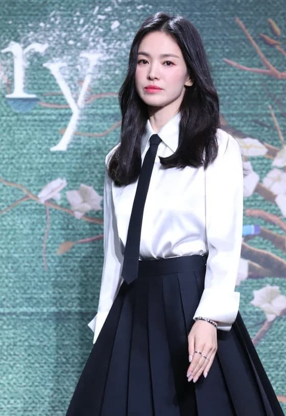 Song Hye Kyo, Seo Ji Hye, thời trang sao, sao hàn