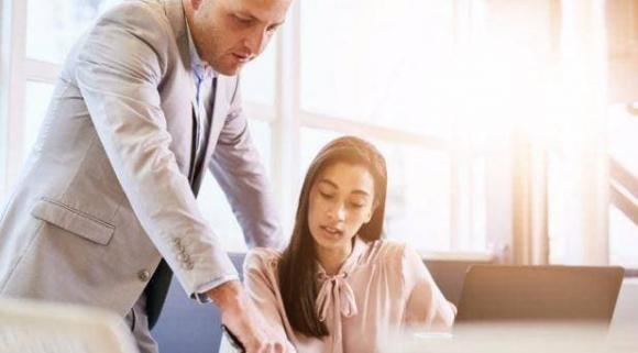công sở, môi trường công sở, đồng nghiệp bị sa thải