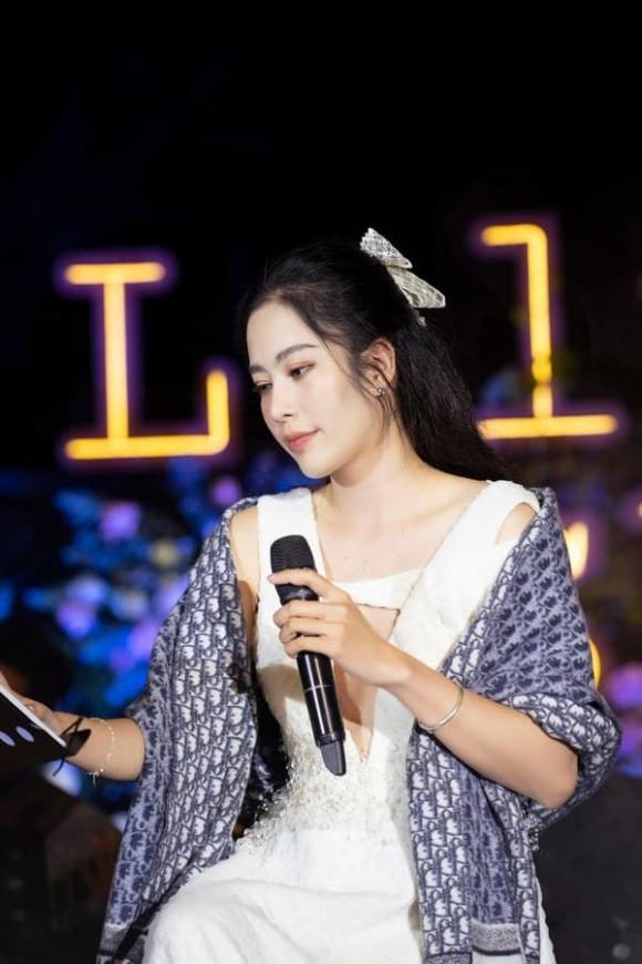 Nam Em, Bạch Công Khanh, sao Việt