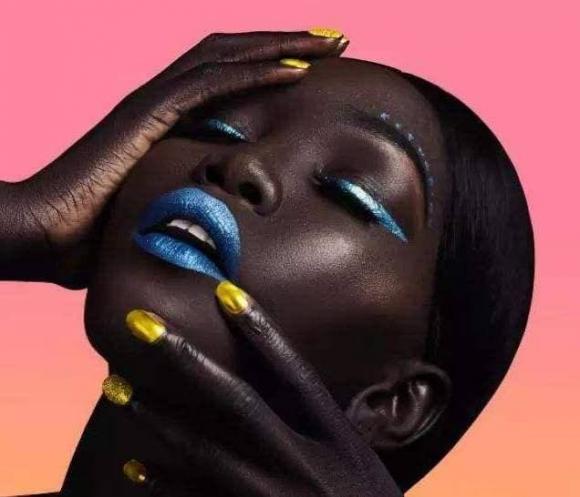 Người mẫu đen nhất thế giới, Nyakim Gatwech, người mẫu nổi tiếng thế giới