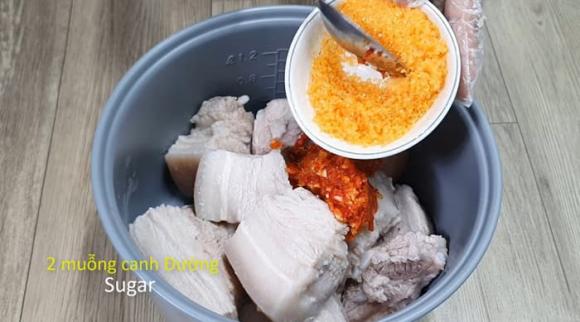 thịt kho trứng, thịt kho trứng bằng nồi cơm điện, món ngon từ thịt heo
