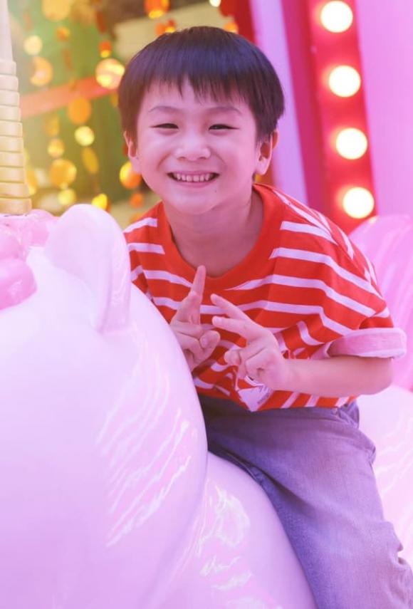 ca sĩ Lâm Khánh Chi, sao Việt