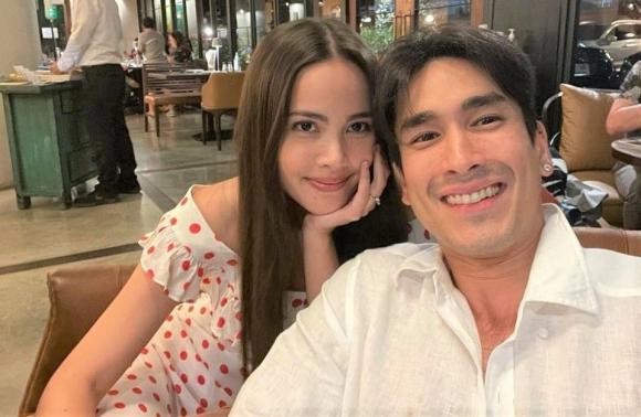 Nadech Kugimiya và Yaya Urassaya, Mark Prin và Kimmy Kimberley, Ter Chantavit và Mai Davika, sao Thái, phim thái