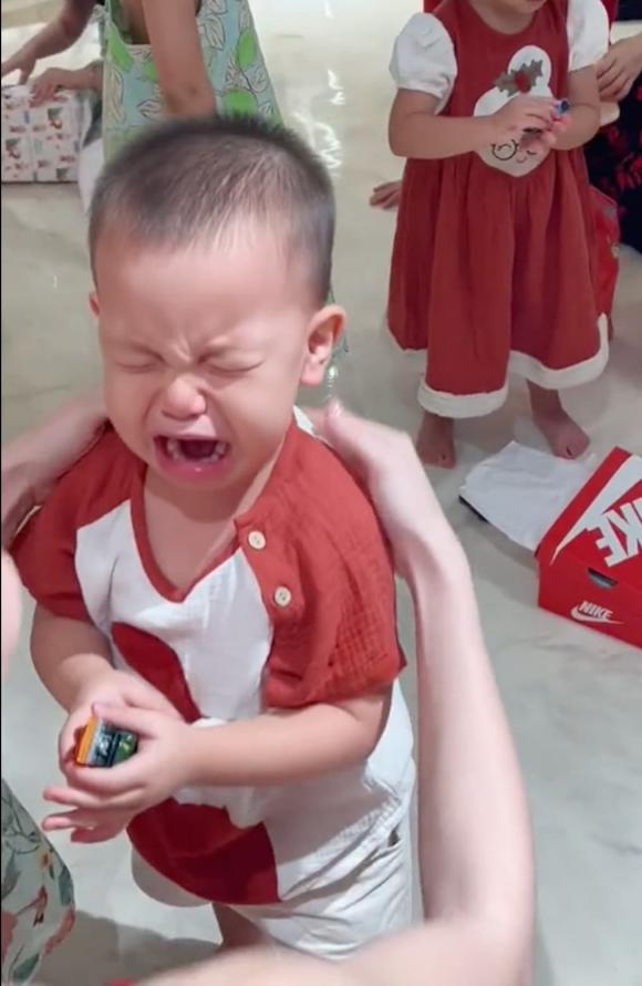 nữ ca sĩ hồ ngọc hà,ca sĩ Hồ Ngọc Hà,diễn viên Kim Lý, sao Việt