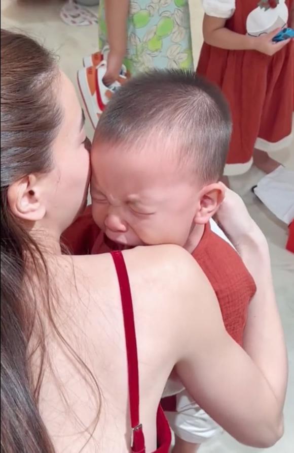 nữ ca sĩ hồ ngọc hà,ca sĩ Hồ Ngọc Hà,diễn viên Kim Lý, sao Việt