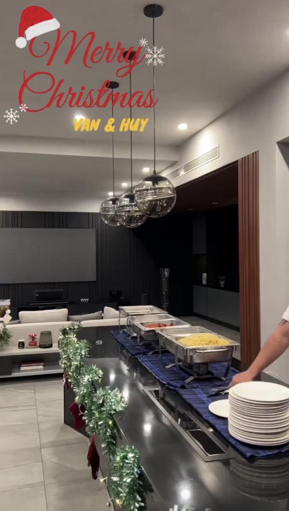 Diễn viên Ngô Thanh Vân,nữ diễn viên ngô thanh vân,CEO Huy Trần,sao Việt