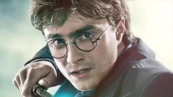 Harry Potter , Voldemort, Avada Kedavra , Tại sao Harry Potter không chết khi nhận Avada Kedavra từ Voldemort?