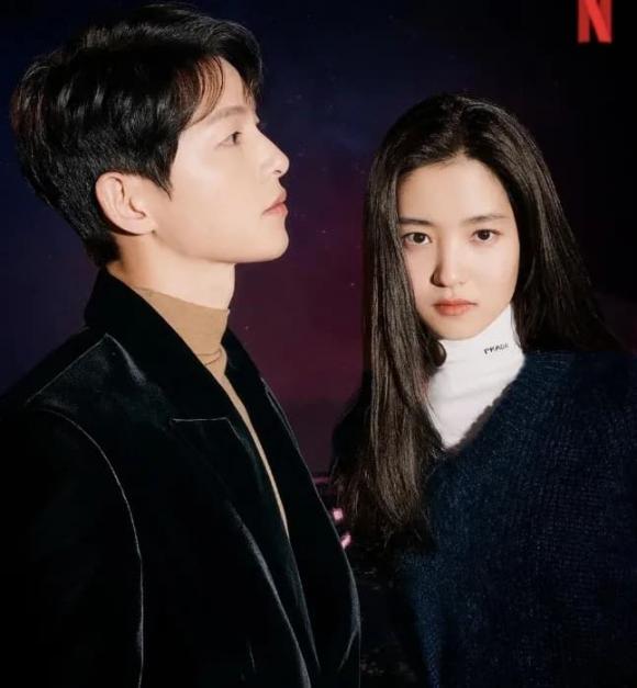 Song Joong Ki hẹn hò, bạn gái của Song Joong Ki có con riêng, sao hàn, song hye kyo, Katy Louise Saunders