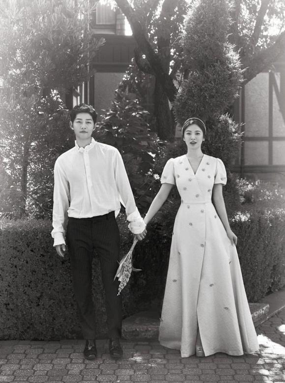 Song Joong Ki hẹn hò, bạn gái của Song Joong Ki có con riêng, sao hàn, song hye kyo, Katy Louise Saunders