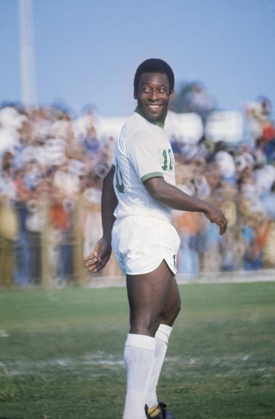 Pele, siêu sao bóng đá, chôn cất, huyền thoại bóng đá thế giới, Edson Arantes do Nascimento