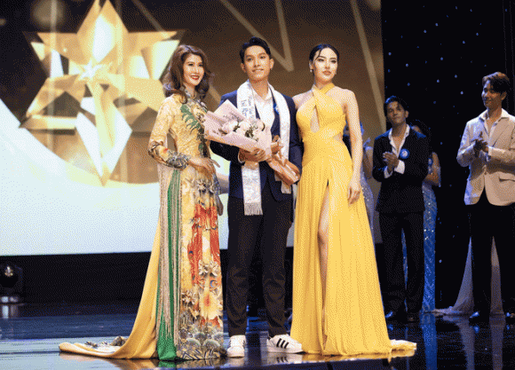 hiep-dinh-a-vuong-nguoi-viet-the-gioi (1).png 0 Nam vương người Việt thế giới, Á vương Hiệp Đinh