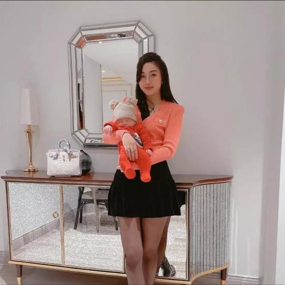 á hậu Trà My, sao Việt