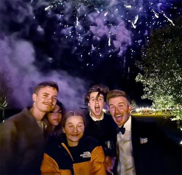 David Beckham, Victoria, Brooklyn, Nicola, gia đình nhà Beckham đón năm mới, sao Hollywood