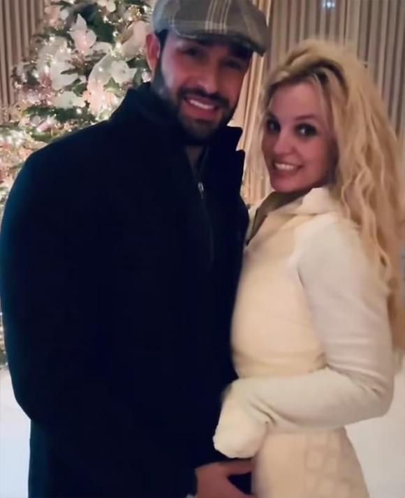 Britney Spears, Britney Spearsrao bán biệt thự, Sam Asghari