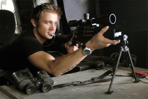 Jeremy Renner, Jeremy Renner nguy kịch, Jeremy Renner bị xe ủi tuyết cán qua chân