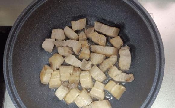 thịt kho, thịt kho hạt dẻ, món ngon mỗi ngày