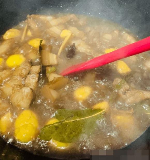 thịt kho, thịt kho hạt dẻ, món ngon mỗi ngày
