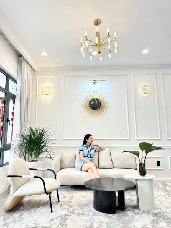 nữ diễn viên diệp lâm anh,Ca sĩ Diệp Lâm Anh,người mẫu diệp lâm anh,sao Việt