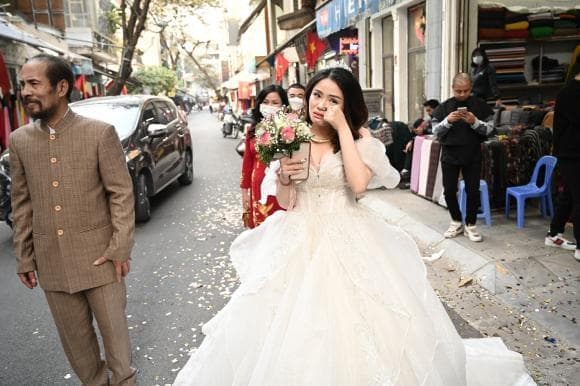Thế chột, con trai thế chột, vợ cũ Việt Anh