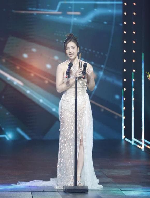 Huyền Lizzie, mặt mộc Huyền Lizzie, sao việt 