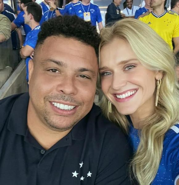 Ronaldo Nazario và Celina Locks, sao bóng đá, Ronaldo béo