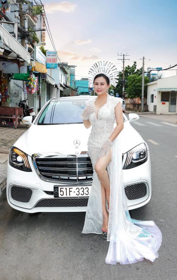 Hoa hậu Lý Kim Ngân, NTK Tommy Nguyễn