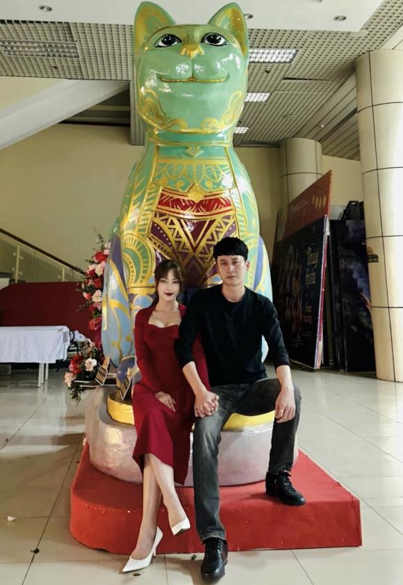 Huyền Thạch, diễn viên Huyền Thạch, bạn trai Huyền Thạch