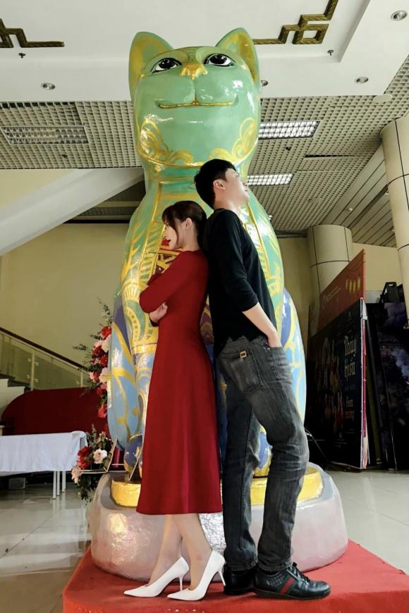 Huyền Thạch, diễn viên Huyền Thạch, bạn trai Huyền Thạch