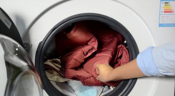 áo lông vũ, áo khoác, bảo quản áo lông vũ, giặt áo lông vũ, mẹo hay