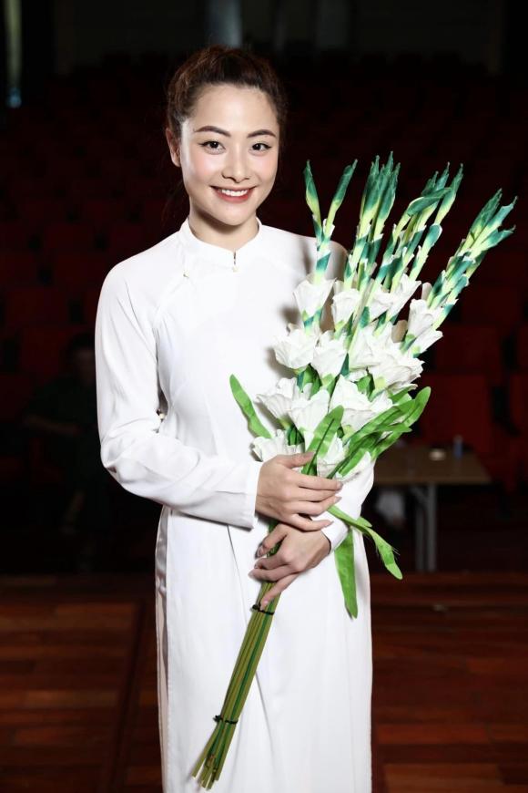 Huyền Thạch, diễn viên Huyền Thạch, bạn trai Huyền Thạch