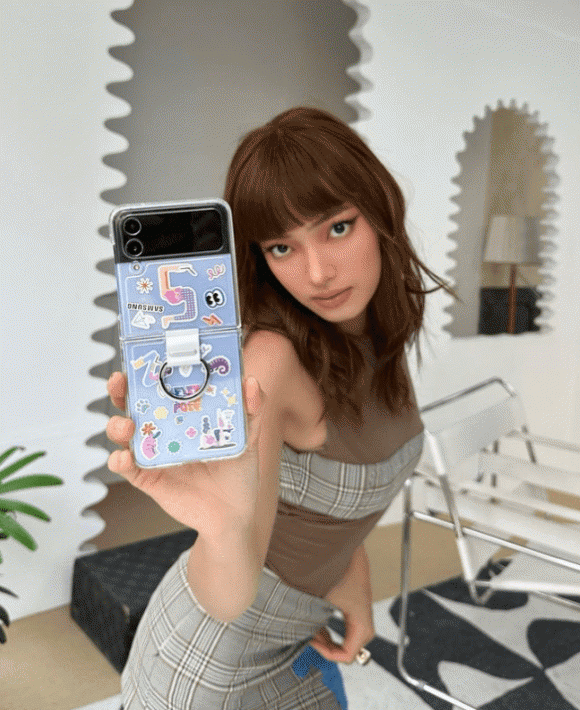 Galaxy Z Flip4, Tết Quý Mão, giới trẻ