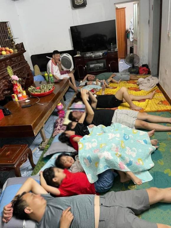 về nhà ngày Tết, gia đình sum vầy, gia đình ngày Tết