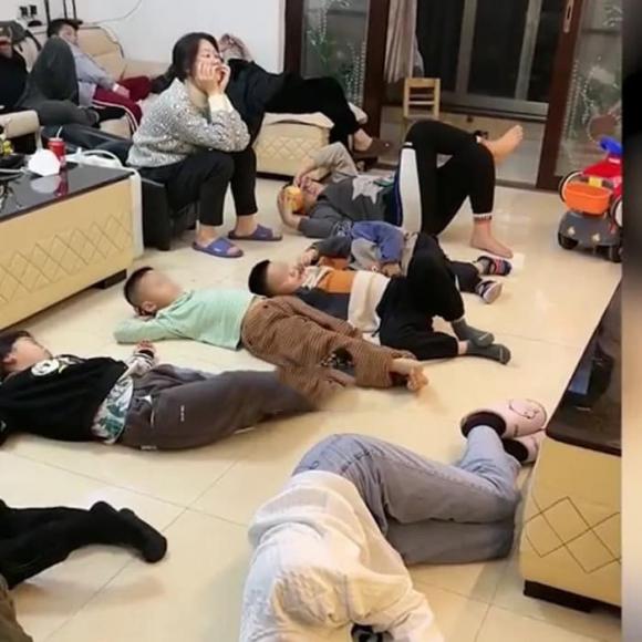 về nhà ngày Tết, gia đình sum vầy, gia đình ngày Tết