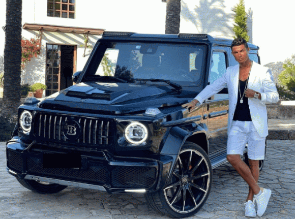 Siêu xe Rolls-Royce Dawn Convertible mà bạn gái Ronaldo tặng anh dịp Giáng Sinh có gì đặc biệt?