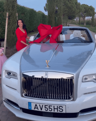 Siêu xe, Rolls-Royce Dawn Convertible, Ronaldo, bạn gái Ronaldo