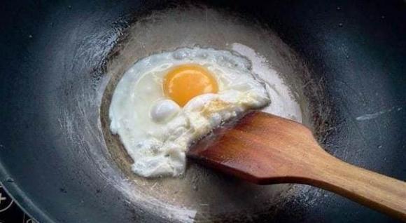 chiên trứng, trứng chiên, trứng ốp la, dạy nấu ăn